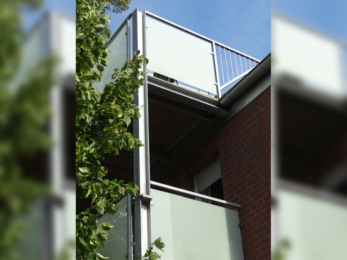 Novoferm - Piron Metallbau GmbH, Garagentore, Antriebe Überdachungen  Balkone, Treppen, Geländer exklusive Schlosserarbeiten